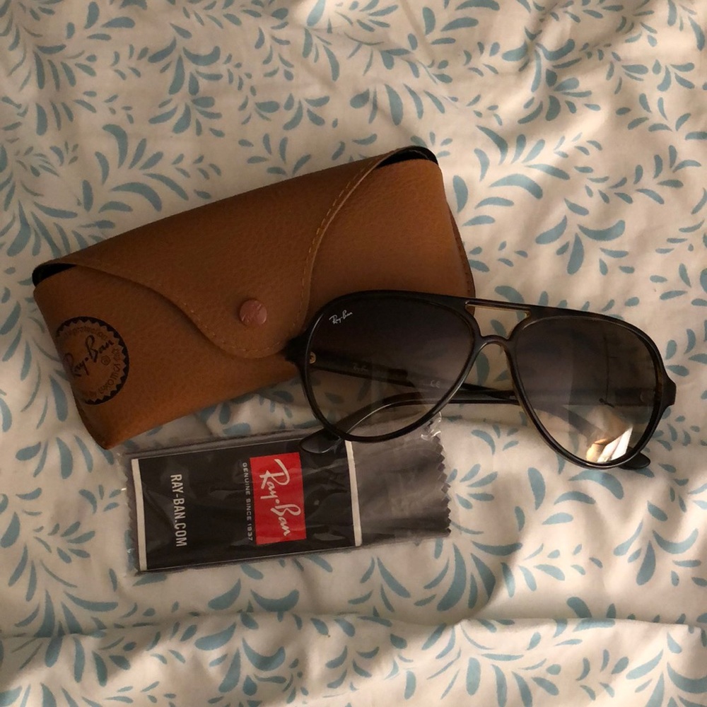 NWT Brown Gradient Ray-Ban